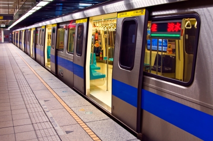 Res_4000338_subway_train_in_china